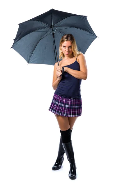 Bir şemsiye tutan güzel sarışın kız — Stok fotoğraf