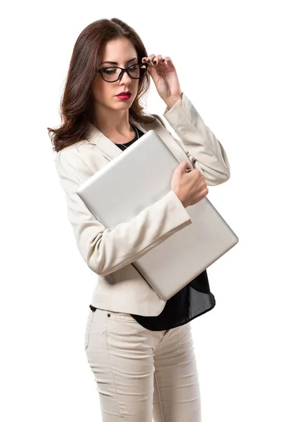 Mooie jonge zakenvrouw met een bril — Stockfoto
