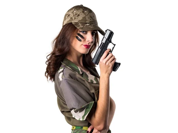 軍の女の子がピストルを握って — ストック写真