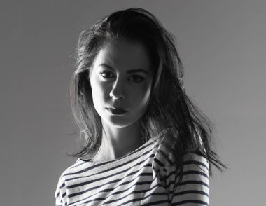 stüdyoda poz güzel model kız