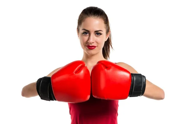 かなりスポーツのボクシング グローブを持つ女性 — ストック写真