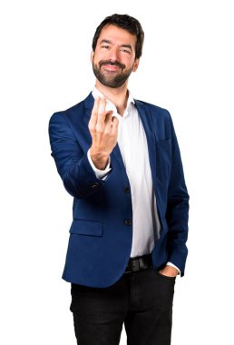 Yakışıklı adam önümüzdeki jest