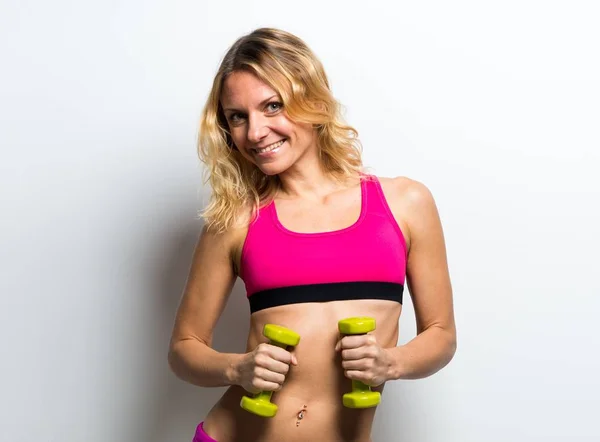 Sport vrouw maken van Gewichtheffen — Stockfoto