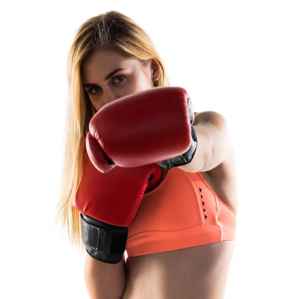 Chica rubia con guantes de boxeo —  Fotos de Stock