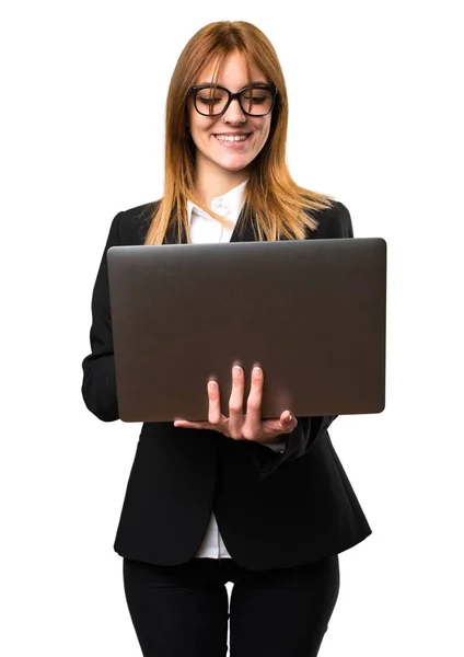 Giovane donna d'affari con computer portatile — Foto Stock