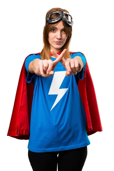 Mooie superheld meisje geen gebaar maken — Stockfoto