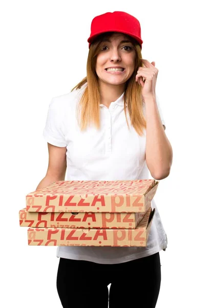 Доставка піци жінка покриває вуха — стокове фото