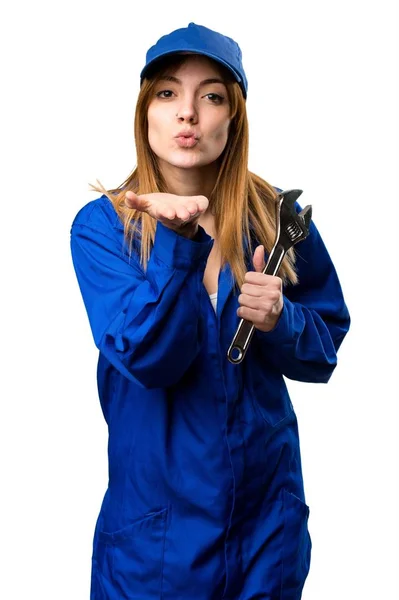 Consegna donna invio di un bacio — Foto Stock