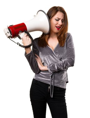 Güzel genç kız bir megafon holding