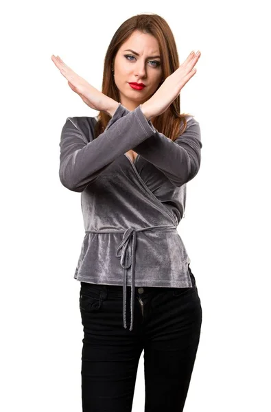 Hermosa chica joven haciendo ningún gesto — Foto de Stock