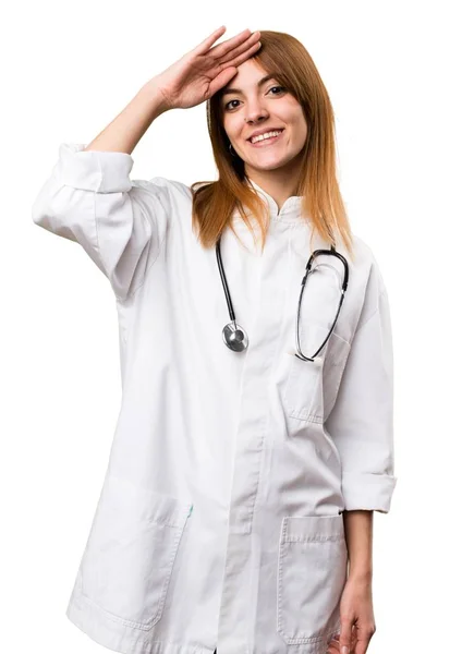 Genç doktor kadını selamlayan — Stok fotoğraf