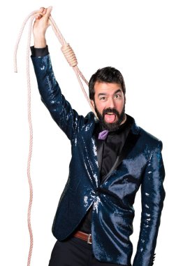 Slipknot boynundaki ceketle payet ile yakışıklı adam