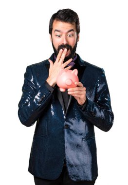 Bir servet tutan payet ceket ile yakışıklı adam