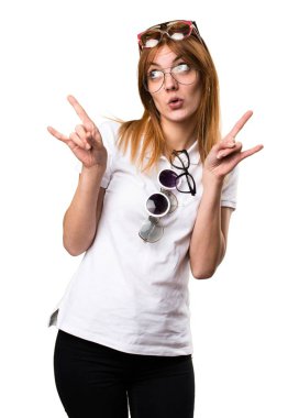 Gözlük bir sürü mutlu güzel genç kız