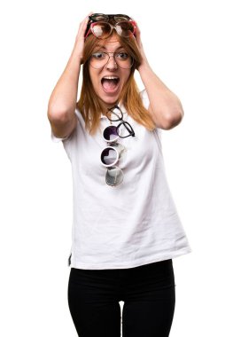 Gözlük bir sürü sürpriz güzel genç kız