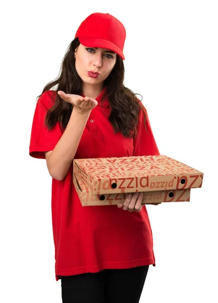 Pizza dostawa kobieta wysyłanie pocałunek — Zdjęcie stockowe