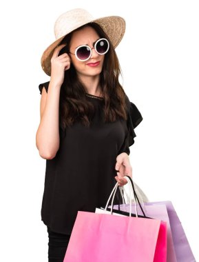 Güzel genç kız alışveriş çantası şüpheleri ile