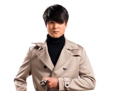 Çin yakışıklı modeli adam Studio