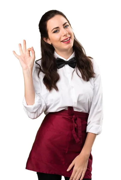 Fiatal gyönyörű pincérnő, így az Ok jele — Stock Fotó
