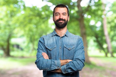 adam kollarını çapraz ile