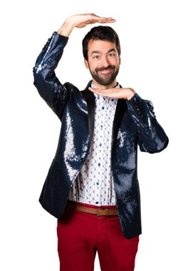 Ceket ile mutlu adam