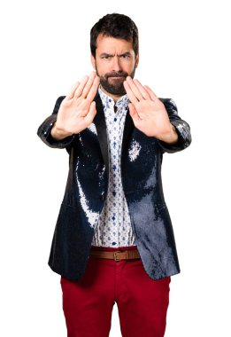 Dur işareti yapmak ceket adamla