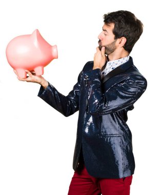 Ceket bir servet tutan adamla