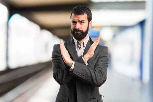 Homem não fazendo nenhum gesto — Fotografia de Stock