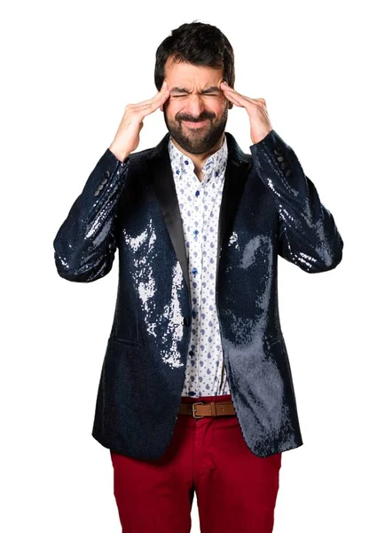 Ceket ile sinirli adam