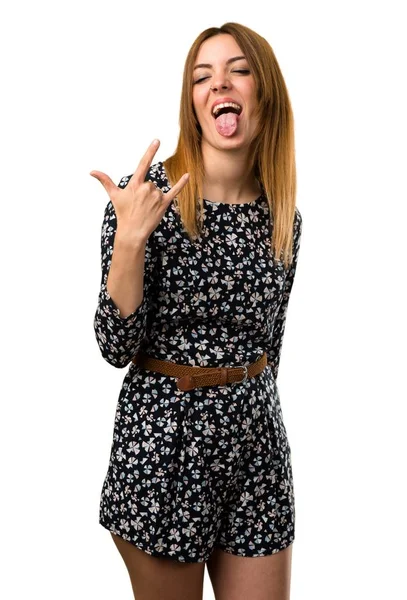 Szép, fiatal lány, hogy rock gesztus — Stock Fotó