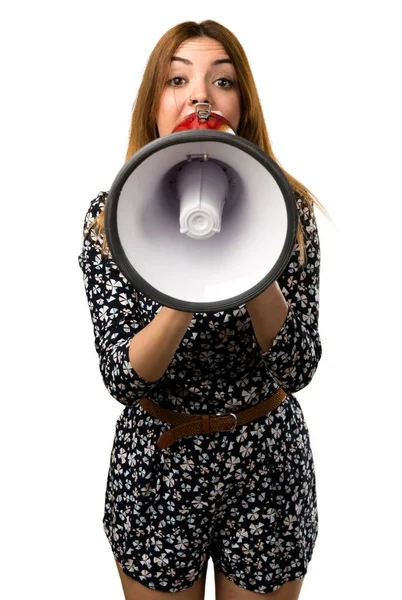 Menina bonita segurando um megafone — Fotografia de Stock