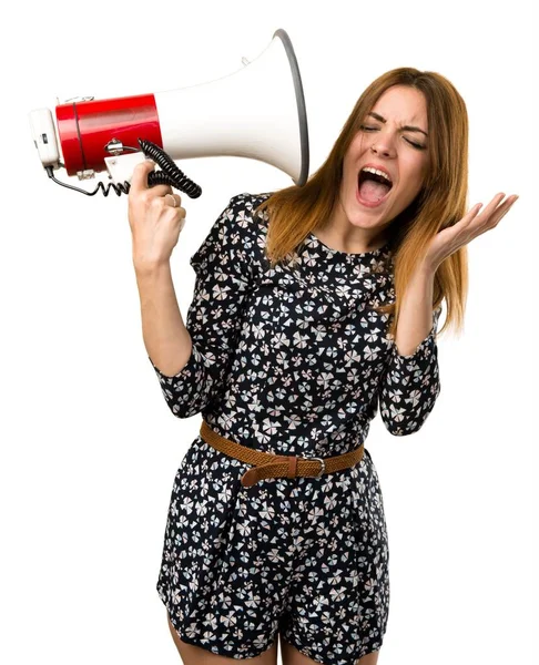 Vacker ung flicka som håller en megafon — Stockfoto