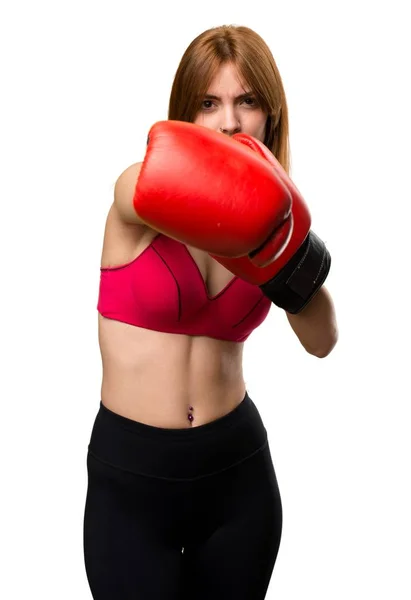 ボクシング グローブを持つ若いスポーツ女性 — ストック写真