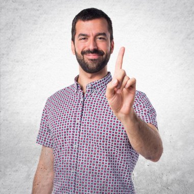 Yakışıklı adam bir sayma