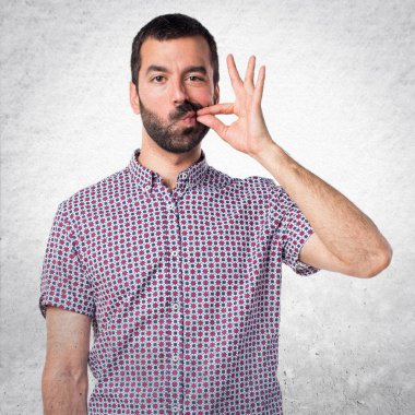 yakışıklı adam yapma sessizlik jest