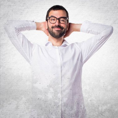 Adam kendisiyle gurur