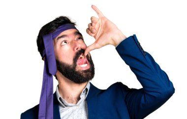 Çılgın işadamı sarhoş jest yapma