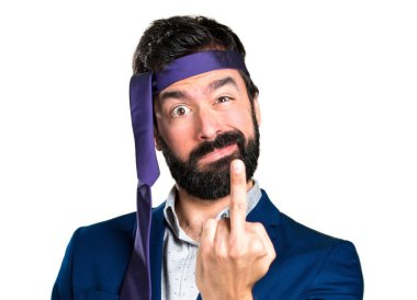 Çılgın ve sarhoş işadamı boynuz jest yapma