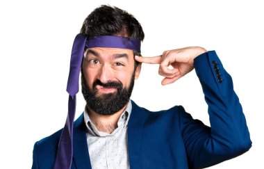 Çılgın ve sarhoş işadamı deli jest yapma