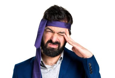 Hayal kırıklığına uğramış çılgın ve sarhoş işadamı