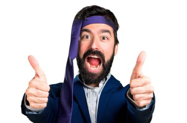 Çılgın ve sarhoş işadamı başparmak ile