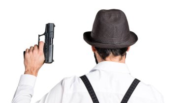 Bir tabanca ile sakallı hippi adam