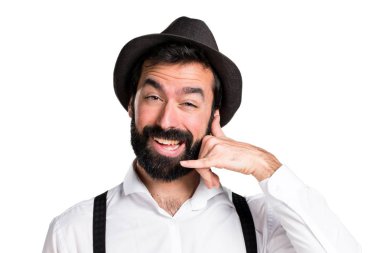 Telefon jest yapma sakallı hippi adam