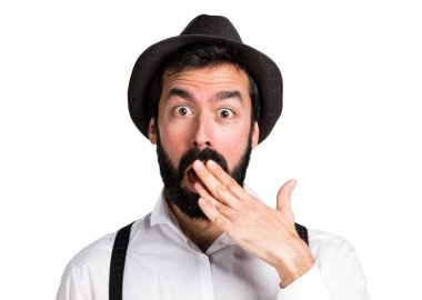 Sakallı sürpriz hipster adam