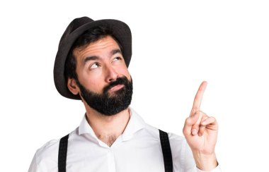 Yukarı dönük sakallı hippi adam