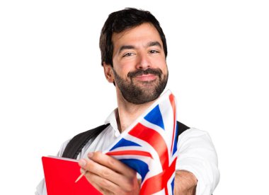 Esmer yakışıklı beyaz arka plan üzerinde