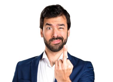 Yakışıklı adam boynuz jest yapma