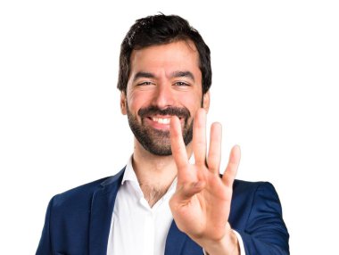 Yakışıklı adam dört sayma