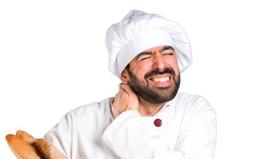 Genç baker ekmek boyun ağrısı ile tutarak
