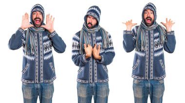 Adam sürpriz jest yapma kış giysileri ile ayarla